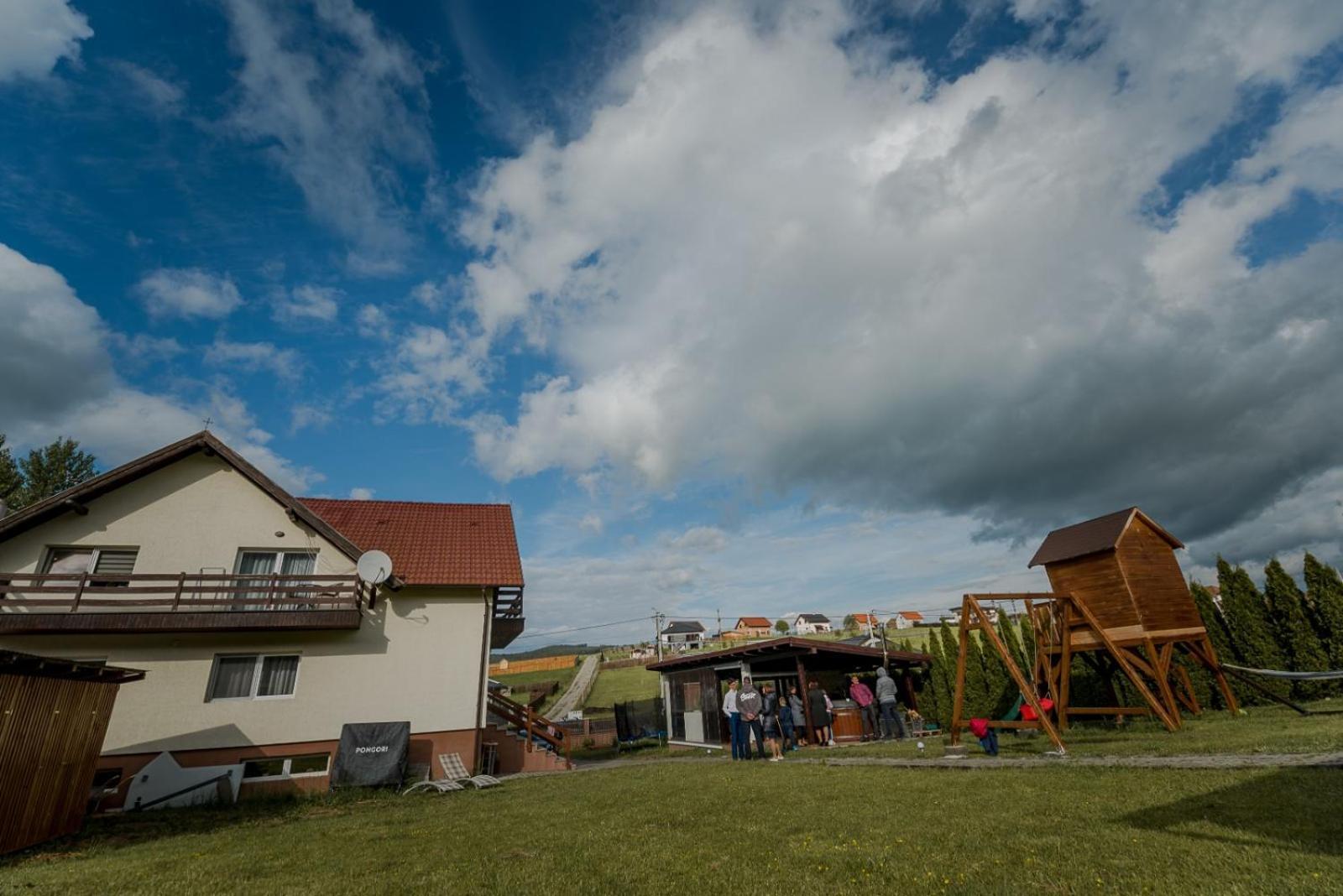 Natúr Vendégház Miercurea Ciuc Exterior foto